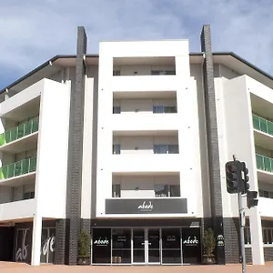 Aparthotel Abode Tuggeranong